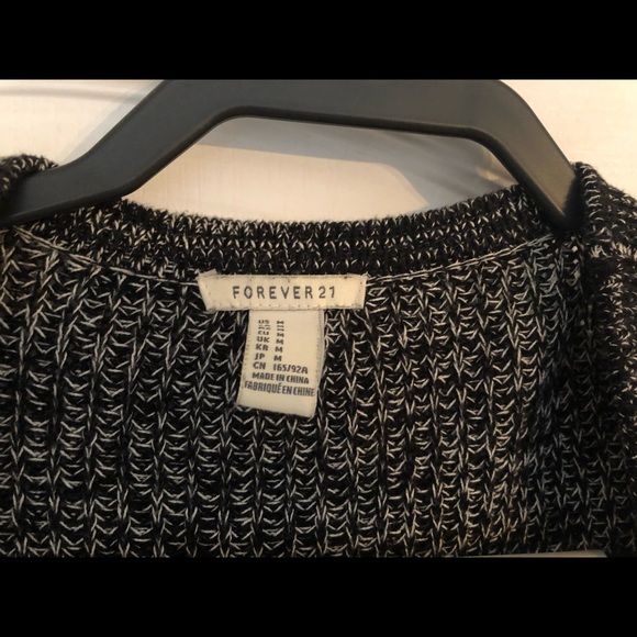 Forever 21 Black Knit cardigan - Picture 2 of 6